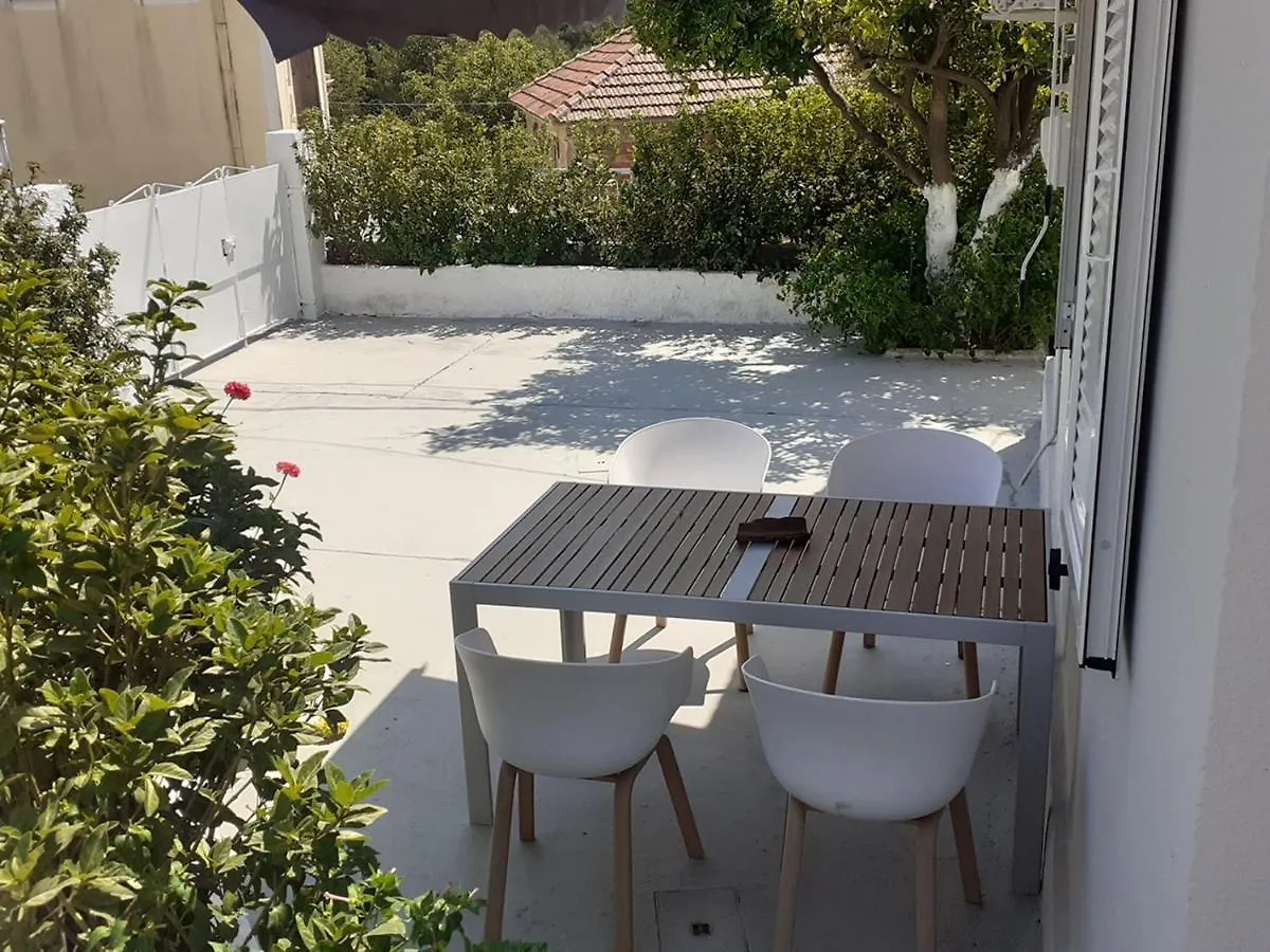 Country house Modern Apartment 10Mins From The Beach Agia Eirini Greece