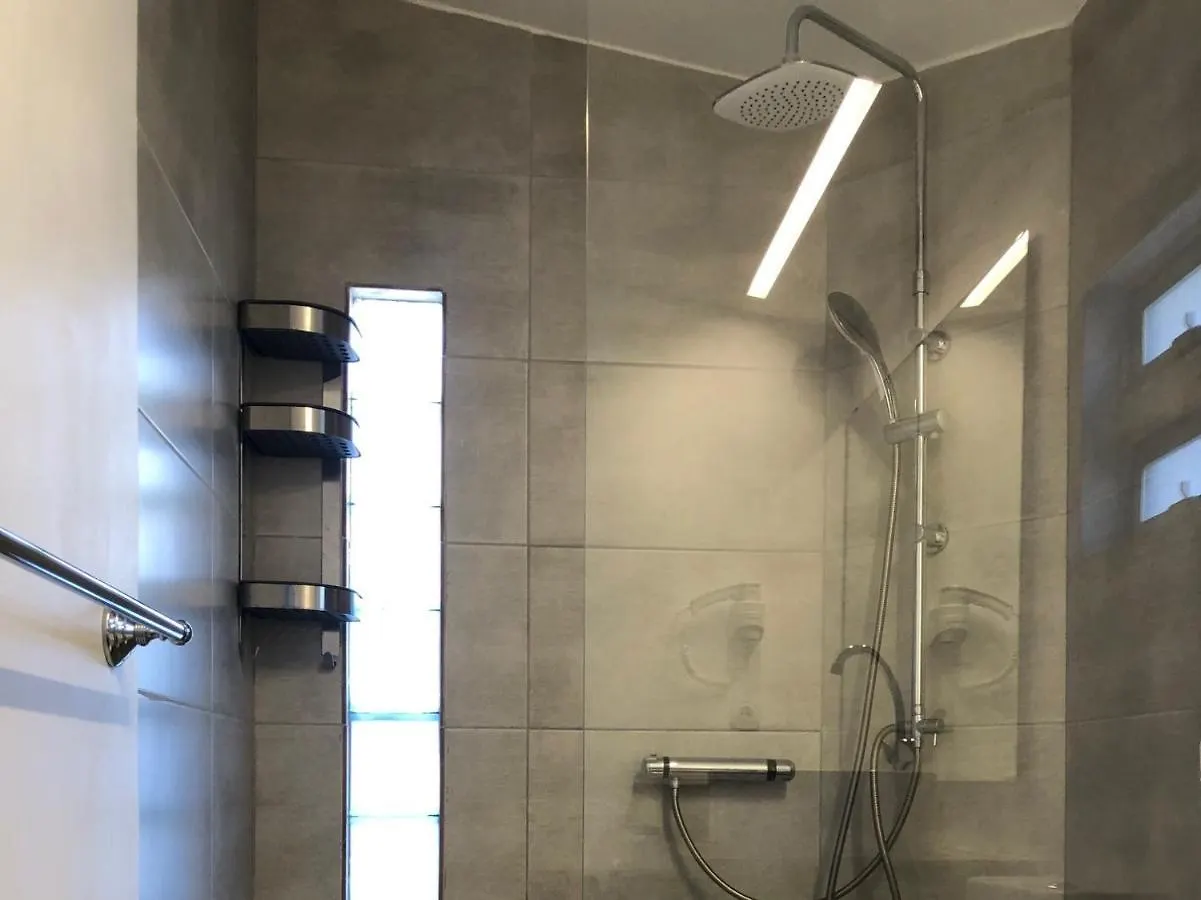 Country house Modern Apartment 10Mins From The Beach Agia Eirini