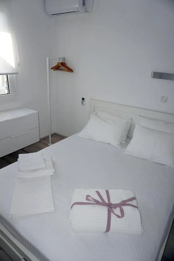 Country house Modern Apartment 10Mins From The Beach Agia Eirini Greece