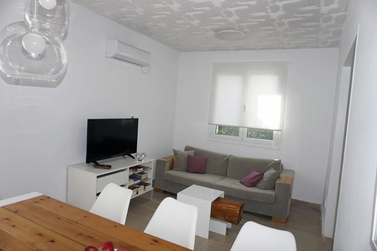 Modern Apartment 10Mins From The Beach Agia Eirini 0*,