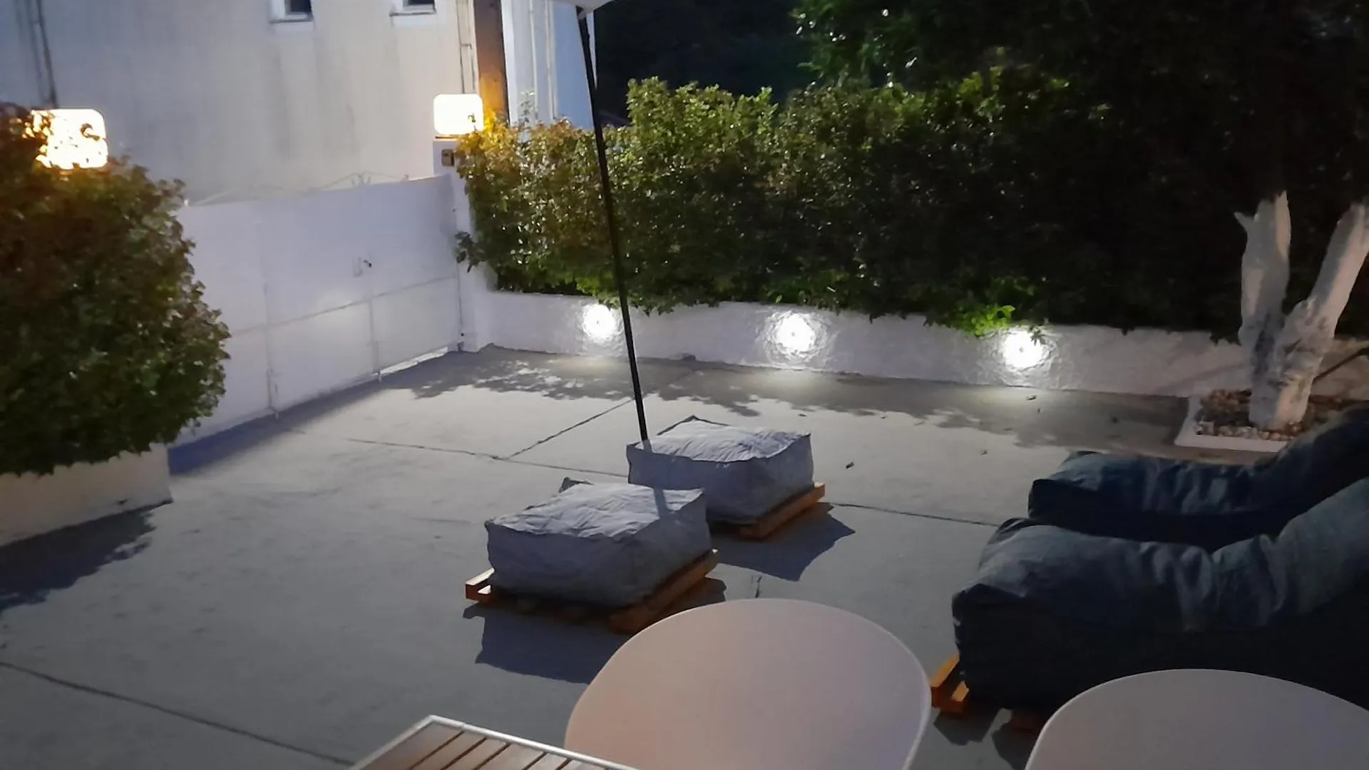 Country house Modern Apartment 10Mins From The Beach Agia Eirini